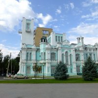 Здание ЗАГСа в Астрахани :: Наиля 