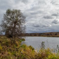 Осеннее озеро :: Сергей Цветков