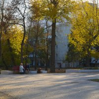 Конец октября в ростовских парках :: Леонид 