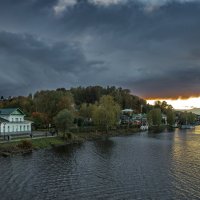Осень -Волга. Плес :: юрий макаров
