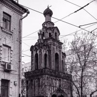 Надвратная церковь(развалины) :: Яков Реймер