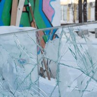 Разбитое стекло :: Валерий Михмель 