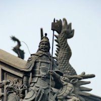 Скульптура в храме верховного божества в Шанхае :: Александр Чеботарь
