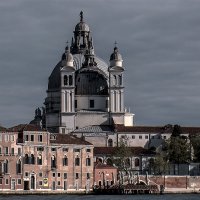 Venezia. Basilica di Santa Maria della Salute sul lato est. :: Игорь Олегович Кравченко