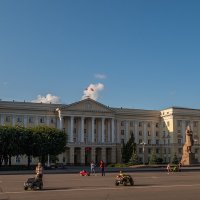 На главной площади Смоленска :: Сергей Цветков