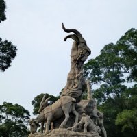 5 козлов - символ Гуанчжоу :: Александр Чеботарь