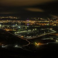 Вид на ночной Норильск с горы Шмидта :: Сергей Карцев
