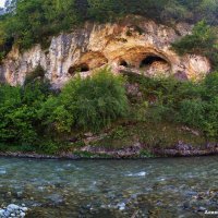 пещеры в Тызыльском ущелье :: Александр Богатырёв