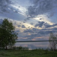 Летний вечер на Нововоронежском Водохранилище :: Юрий Клишин