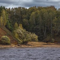 Осень -Волга. :: юрий макаров