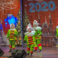 В Москве Путишествие в Рождество Началось :: юрий поляков