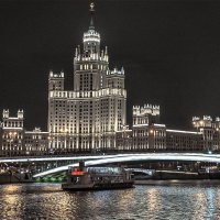 Москва. Высотное здание на Котельнической набережной. :: Игорь Олегович Кравченко