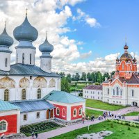 Тихвинский мужской монастырь :: Виктор Орехов