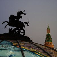 Москва новогодняя. :: Борис Бутцев