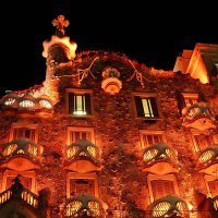 Рождественская подсветка Casa Batlló Барселона :: wea *