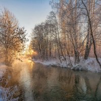 Солнце и река :: Vladimbormotov 