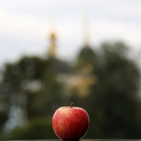Яблочный спас... :: Юрий Моченов
