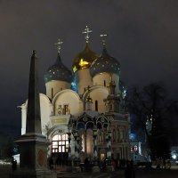 Зимний вечер в Лавре... :: Фёдор Бачков