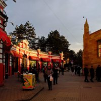 Вечерняя суета, старый город :: M Marikfoto