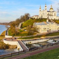 Вид на Св. Успенский собор. :: Роланд Дубровский