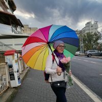 Портрет девушки с цветами и с зонтиком :: Александр Деревяшкин