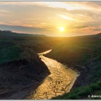 закат на реке :: Александр Богатырёв