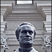 Памятник большевику :: Александр Тарноградский