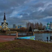 Три Милых Храма на Средней Рогатке или тёплая зима в городе на Неве... :: Sergey Gordoff