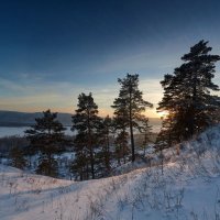 Зимний закат на Фёдоровских лугах :: Mikhail Linderov