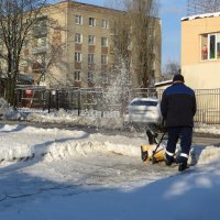 Механизированная уборка снега :: Татьяна Смоляниченко