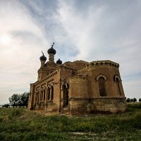 Руины храма православной. :: Сергей Ермишкин