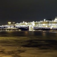 Вид на Дворцовый мост и Эрмитаж (Санкт-Петербург) :: Ольга И