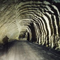 Вибрации подземных недостроев... Заброшенное овощефруктохранилище... Мазанка... :: Сергей Леонтьев