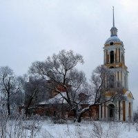 Смоленский храм в Ильинском :: Анатолий Мо Ка