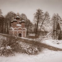 Часовня и купель Пощуповского монастыря :: Светлана А