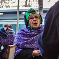 Женщина в лиловой накидке :: Alla Shapochnik