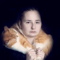 девушка с котом :: Alexandr 