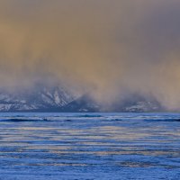 типичный туманный пейзаж на Байкале :: Георгий А