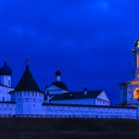 ночной вид Высоцкого монастыря :: Георгий А