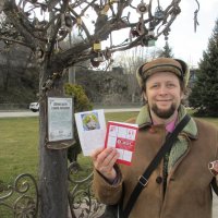 Под "Деревом счастья" понимаешь, что здоровье - в голове, а не в аптеке! :: Alex Aro Aro Алексей Арошенко