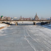 Зимняя набережная :: Алексей Петропавловский