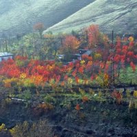 ПУТЕШЕСТВИЕ, городок в горах, окрестности. :: Виктор Осипчук