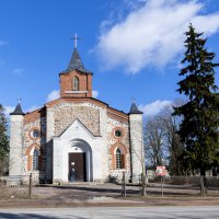 Кирха Святого Иоанна Крестителя — лютеранская церковь в деревне Губаницы. :: Виталий Буркалов
