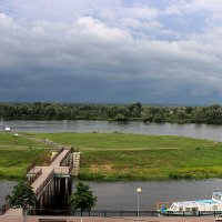 По мосту идём  в зону городского пляжа. Погода только подвела. :: Восковых Анна Васильевна 