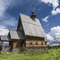 Старая церковь :: Ольга Гуськова