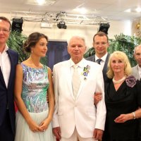 Борис Лагутин в кругу семьи :: Валерий 