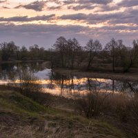 Рассвет на реке :: Алексей Родионов