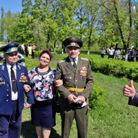 Среди таких кавалеров, я чувствую себя - королевой! :: Восковых Анна Васильевна 