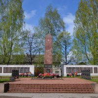 Город Западная Двина, воинский мемориал, май 2020... :: Владимир Павлов