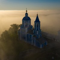 Покровский собор в туманной пелене :: Валерий Горбунов